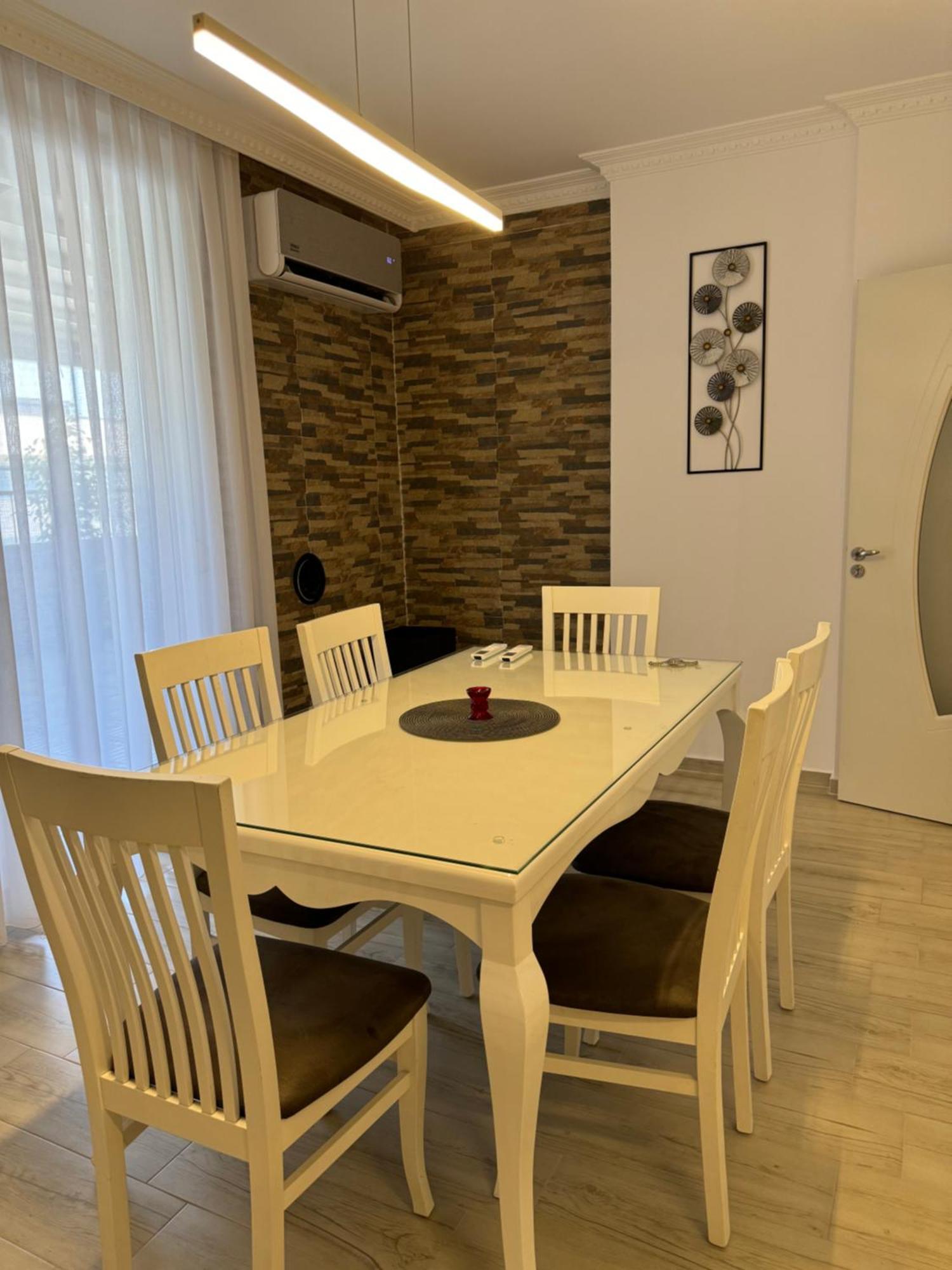 Penthouse Exclusive Apartment Pristina Exterior photo
